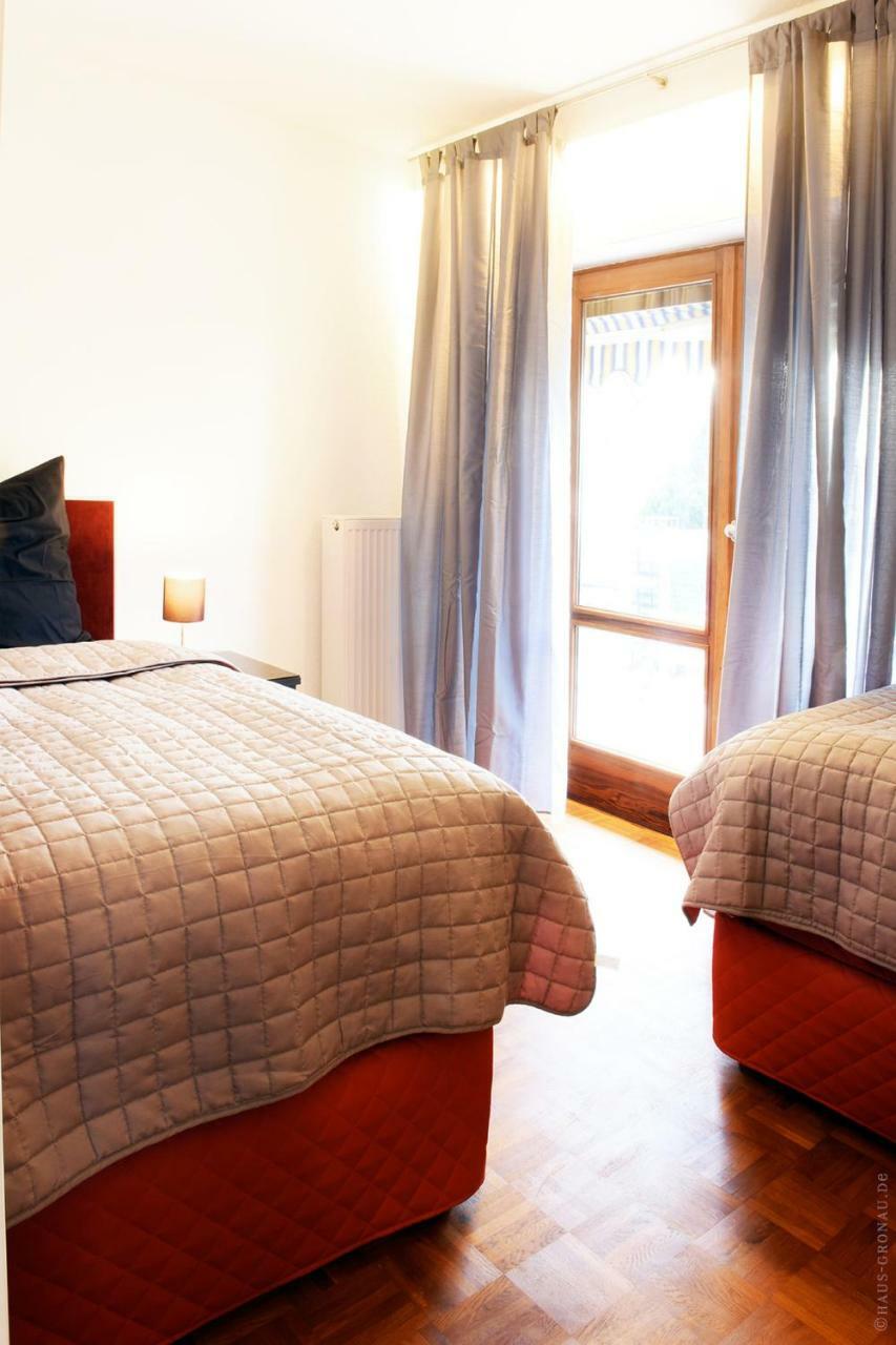 Haus Gronau Apartment Бергиш Гладбах Екстериор снимка