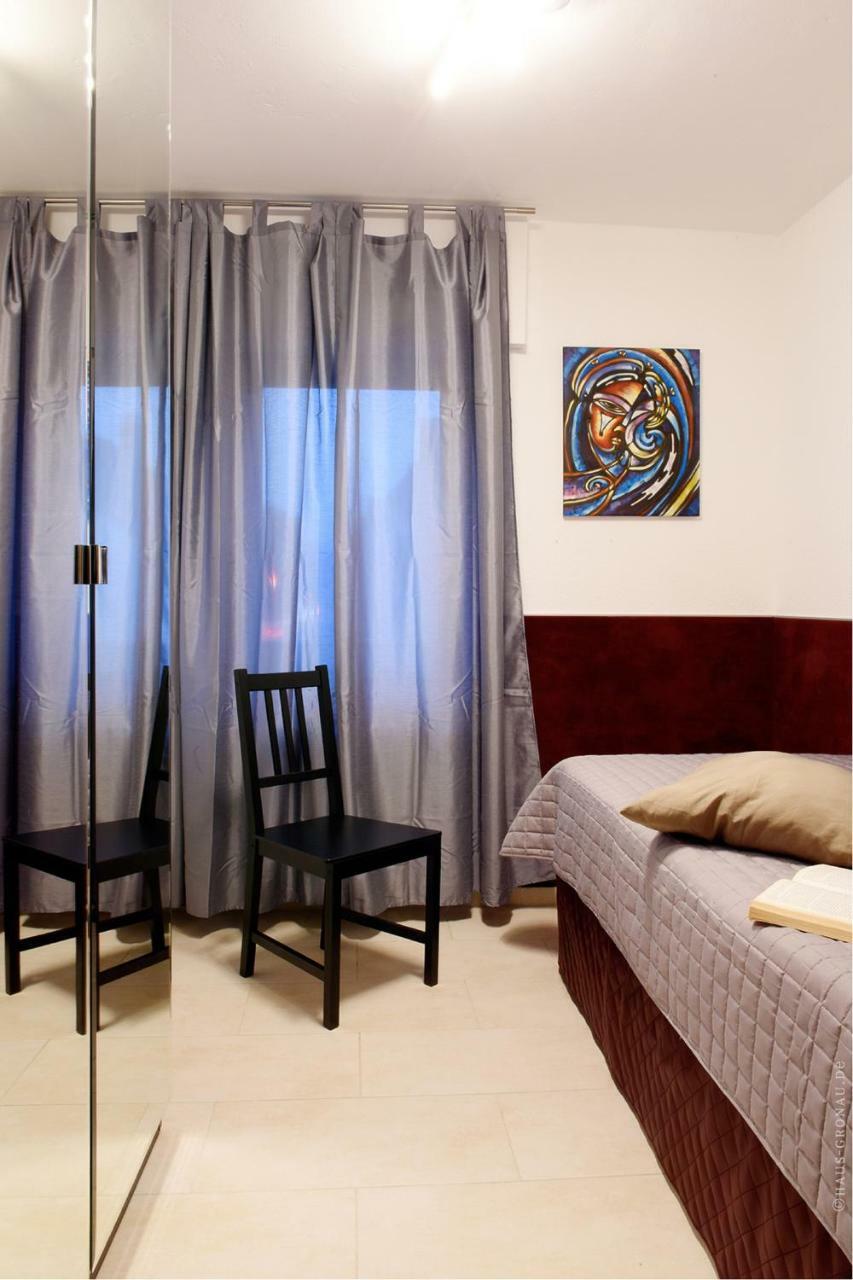 Haus Gronau Apartment Бергиш Гладбах Екстериор снимка